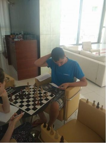 наигровка позиций из творчества первых трех чемпионов мира по шахматам - 01.